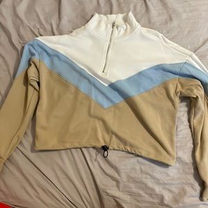 Cropped 1/4 zip Sweater